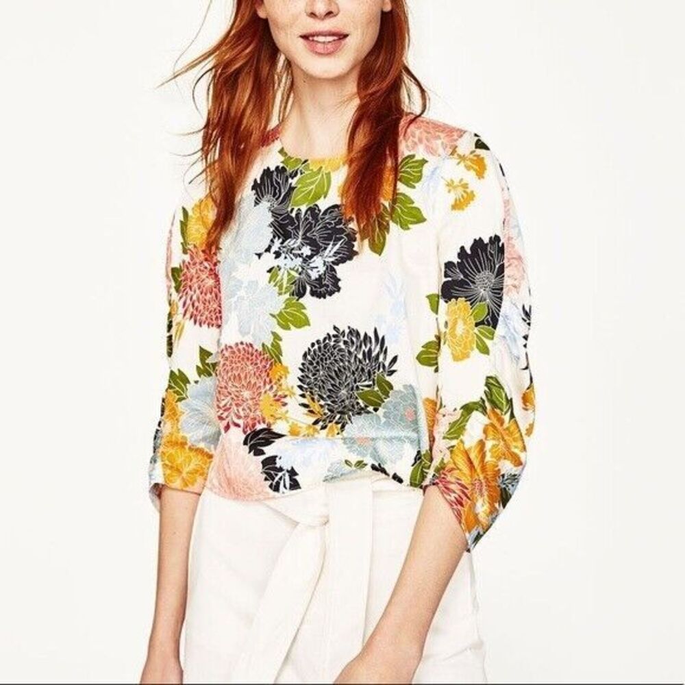 EUC Womens Zara floral print top gathered 3/4 sleeve multicolor size XS